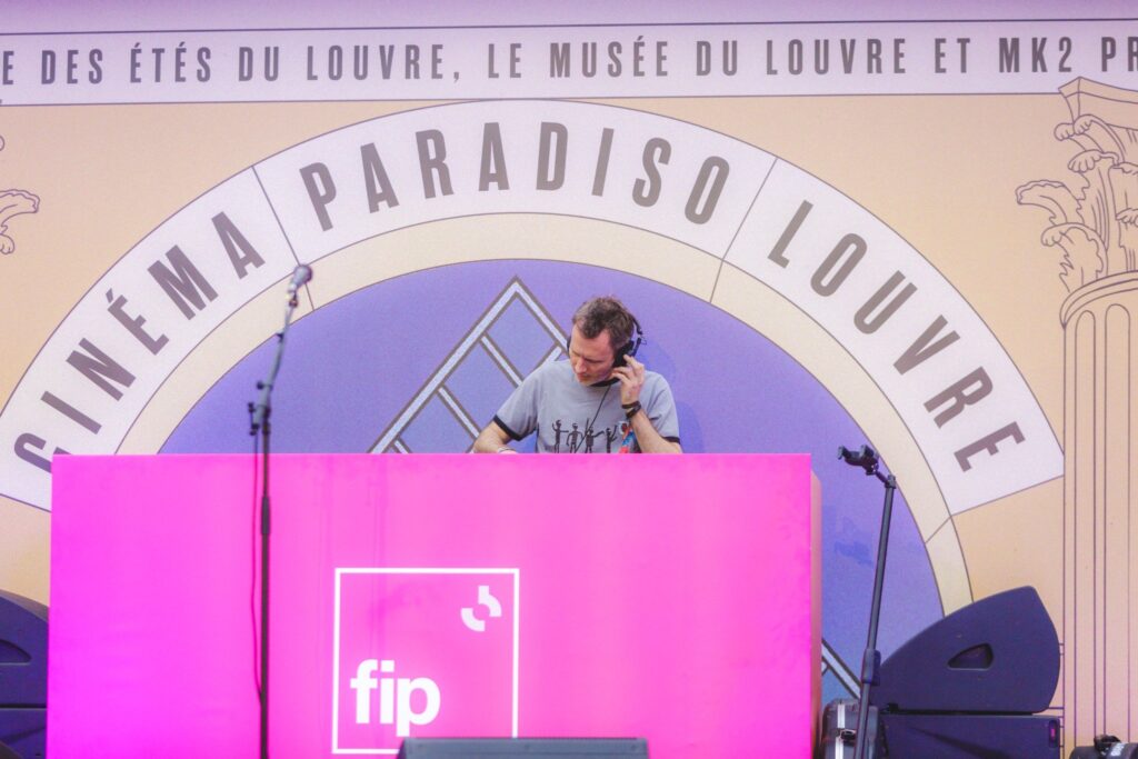 Cinema Paradiso Louvre Paris
