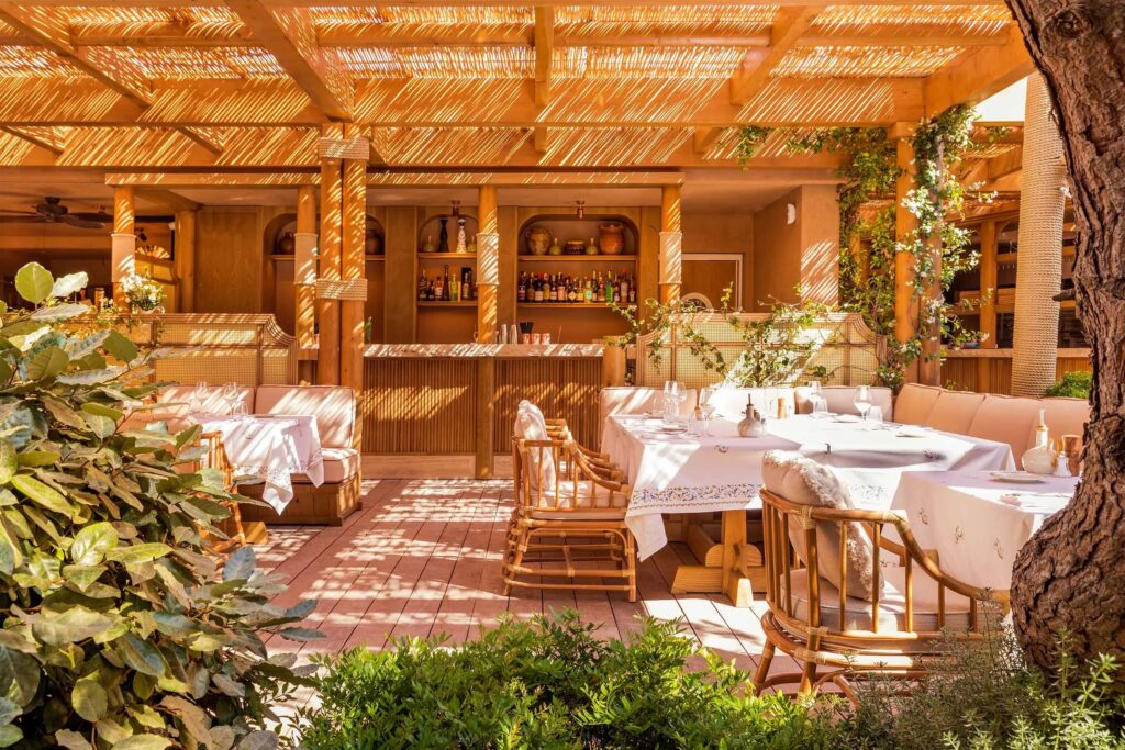 Gigi beach club saint tropez