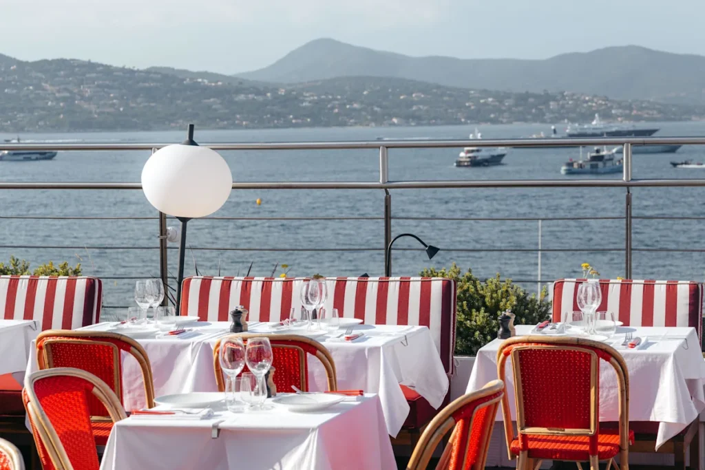 Le Petit Célestin rooftop KUBE Hôtel Saint Tropez