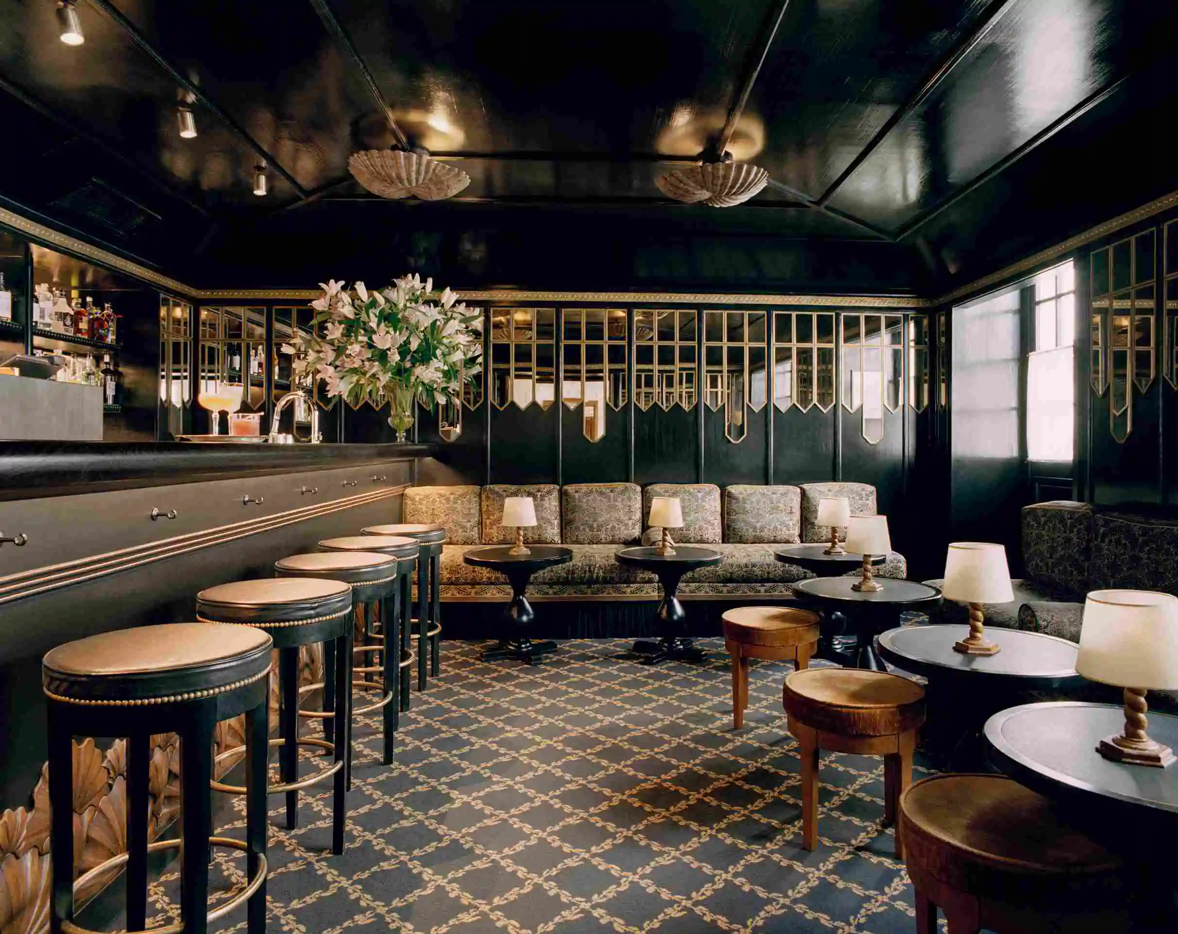 Château Voltaire bar